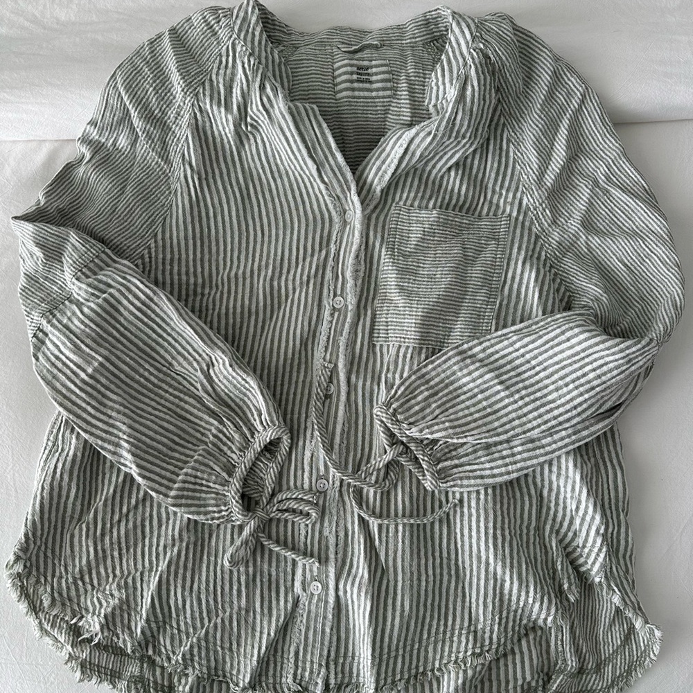 Aerie Daybreak shirt